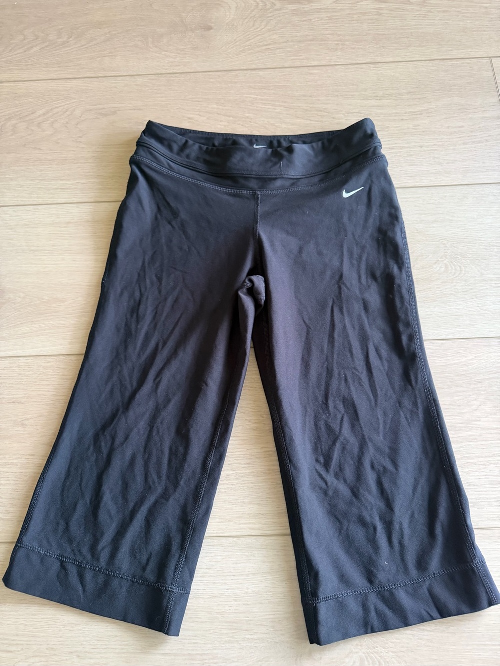 Nike Dri Fit Black Capri Leggings wide leg